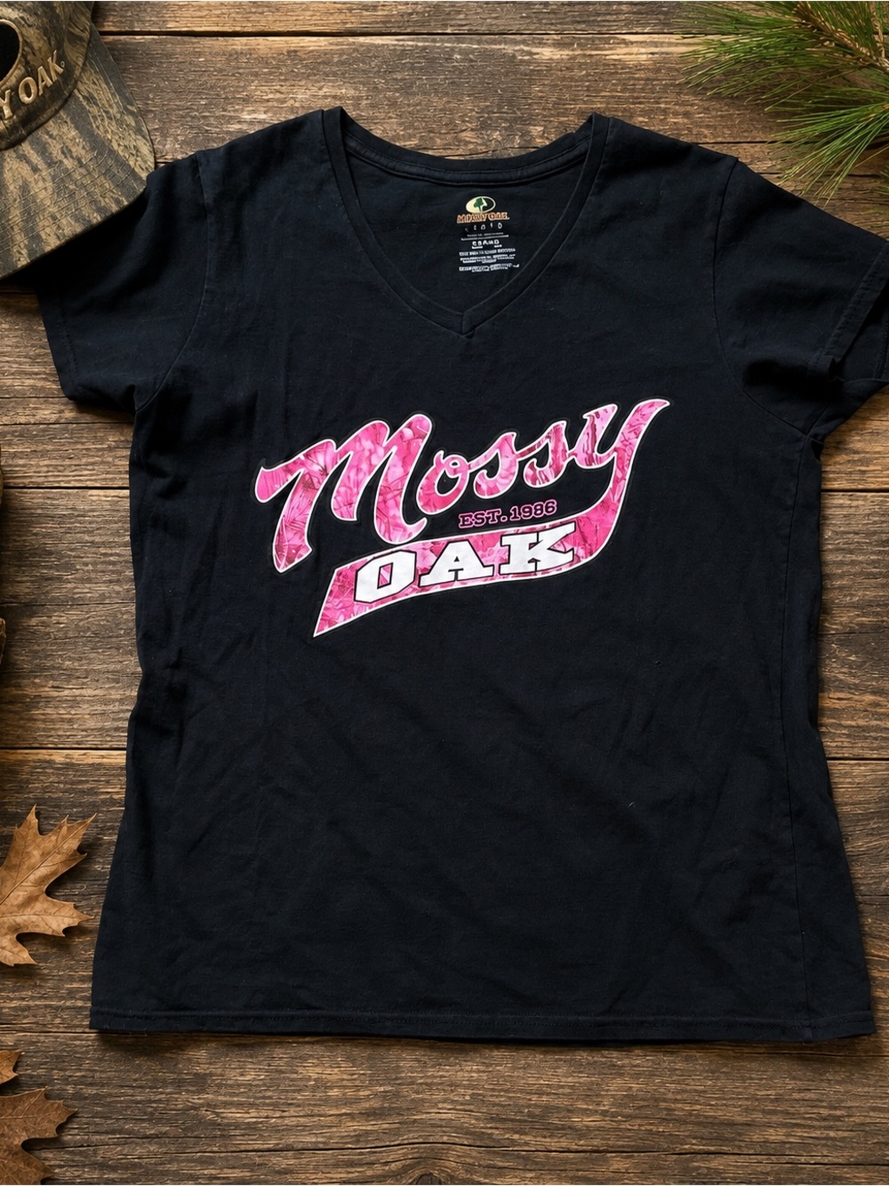 Mossy Oak Women’s V-Neck T-Shirt – Large 662